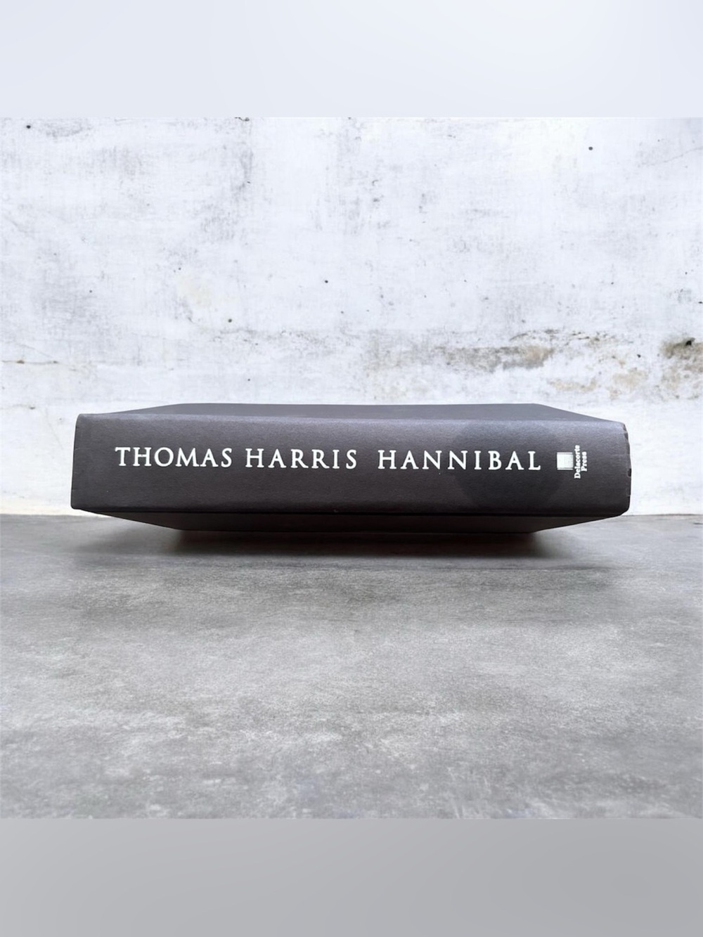Hannibal by Thomas Harris (1999 Hardcover, Delacorte Press) – First Edition